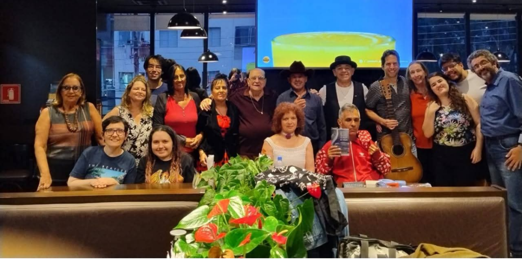 Sarau Cultural no Brooklin: poesia, música e arte em uma tarde de encontros